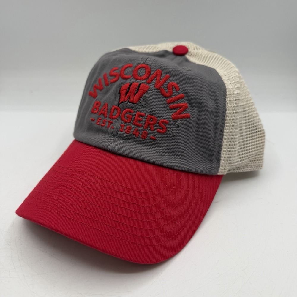 Wisconsin Badgers Hat Cap Grey‎ Red Snapback Trucker Adjustable Captivating NWT